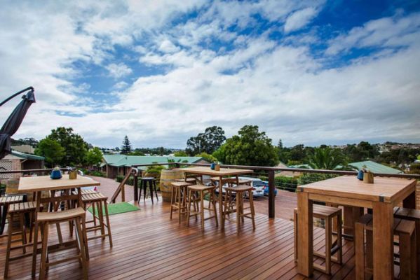 HotelAustralienWAAlbanyQuality Apartments Banksia Gardens dining area