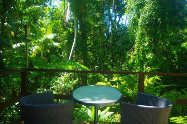 HotelAustralien QLDCape TribulationHeritage Lodge in The Daintree Balkon