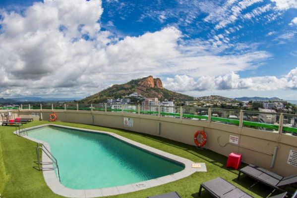 HotelAustralien QLDTownsvilleHotel Grand Chancellor Townsville Pool