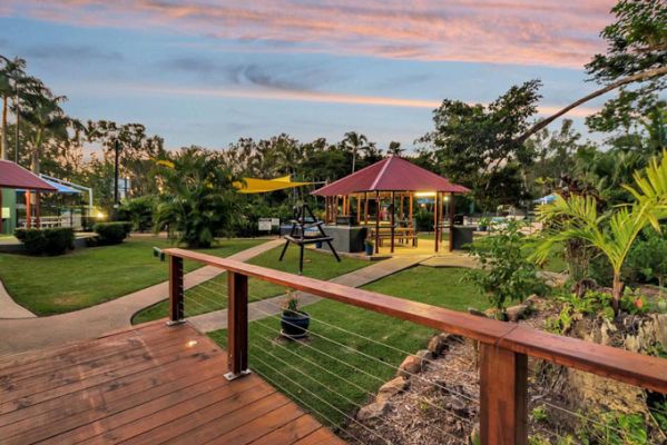 HotelAustralien QLDAirlie BeachDiscovery Parks Airlie Beach Garten