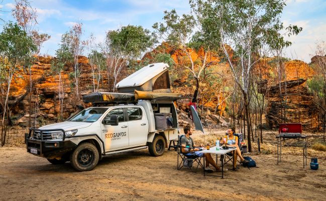 FahrzeugeRedSands Campers5 Person 4WD Rooftop CamperCamping Photocredit RedS