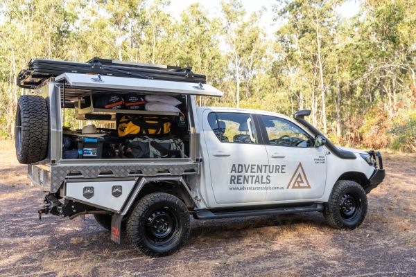 FahrzeugeAdventure RentalsToyota Hilux 4WD Camper 1RTTLuggage and Equipment S